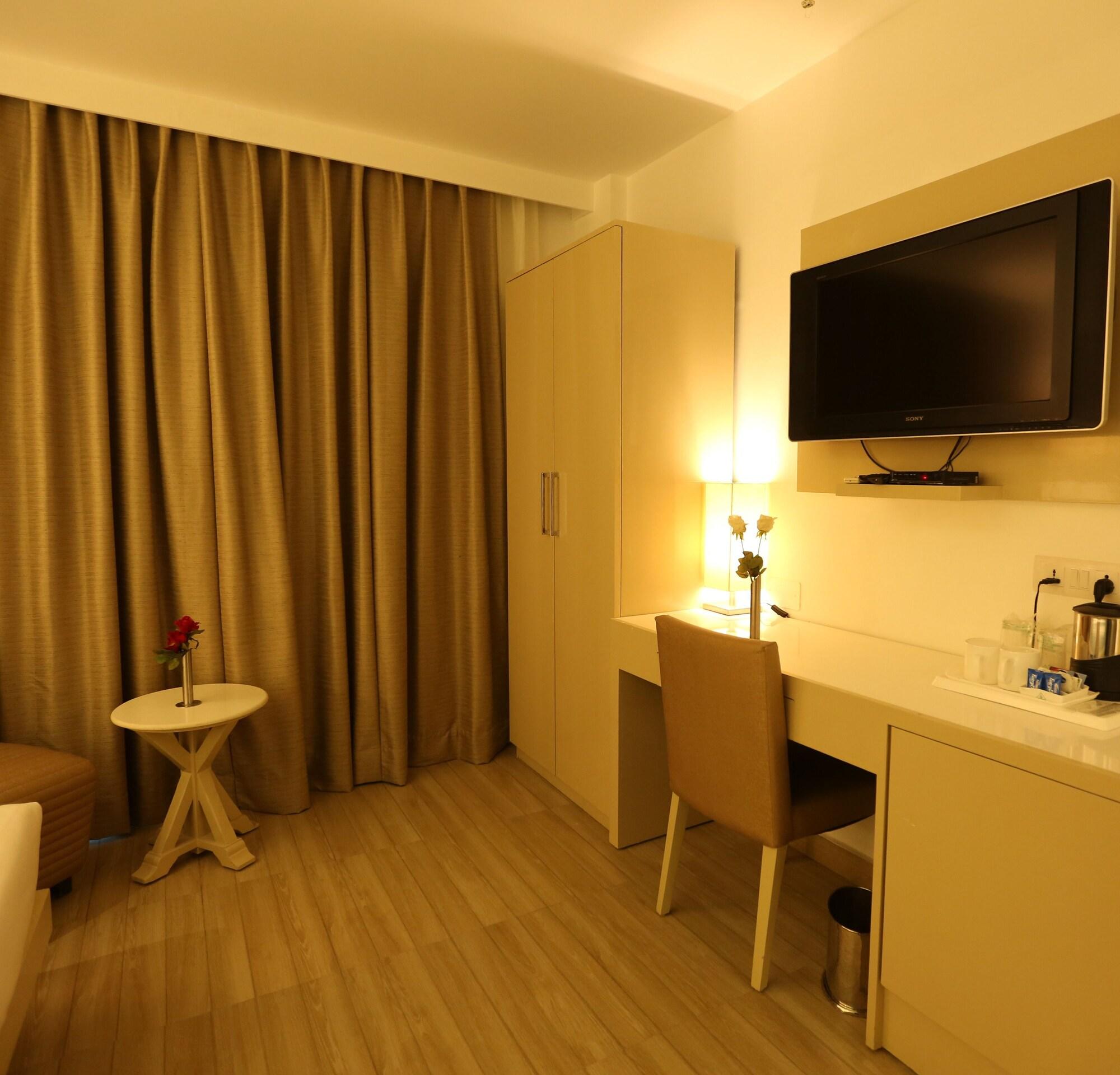 Hotel Shanti Palace West Patel Nagar Új-Delhi Kültér fotó
