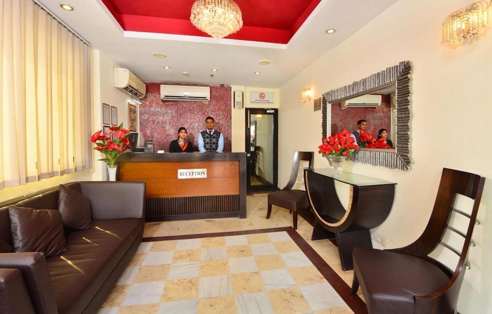 Hotel Shanti Palace West Patel Nagar Új-Delhi Kültér fotó
