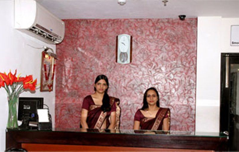 Hotel Shanti Palace West Patel Nagar Új-Delhi Kültér fotó